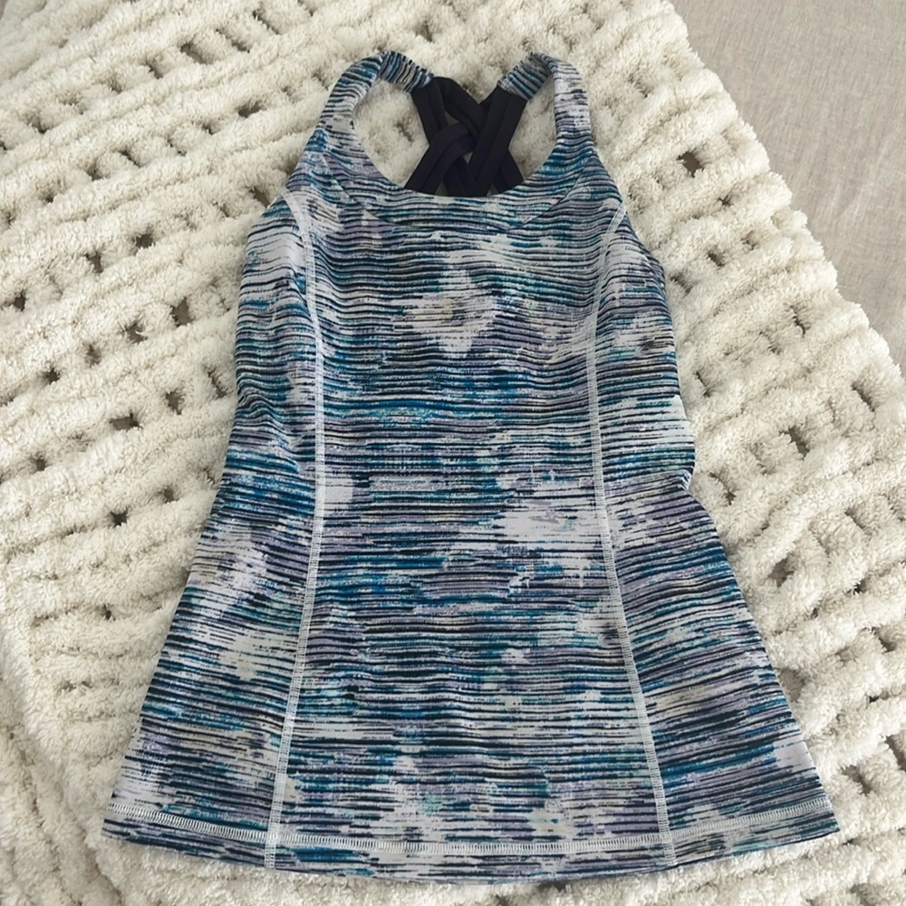Lulu lemon workout top